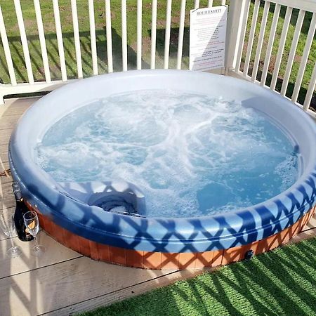 15 Kestrel Close Hot Tub Retreat Tattershall Bagian luar foto