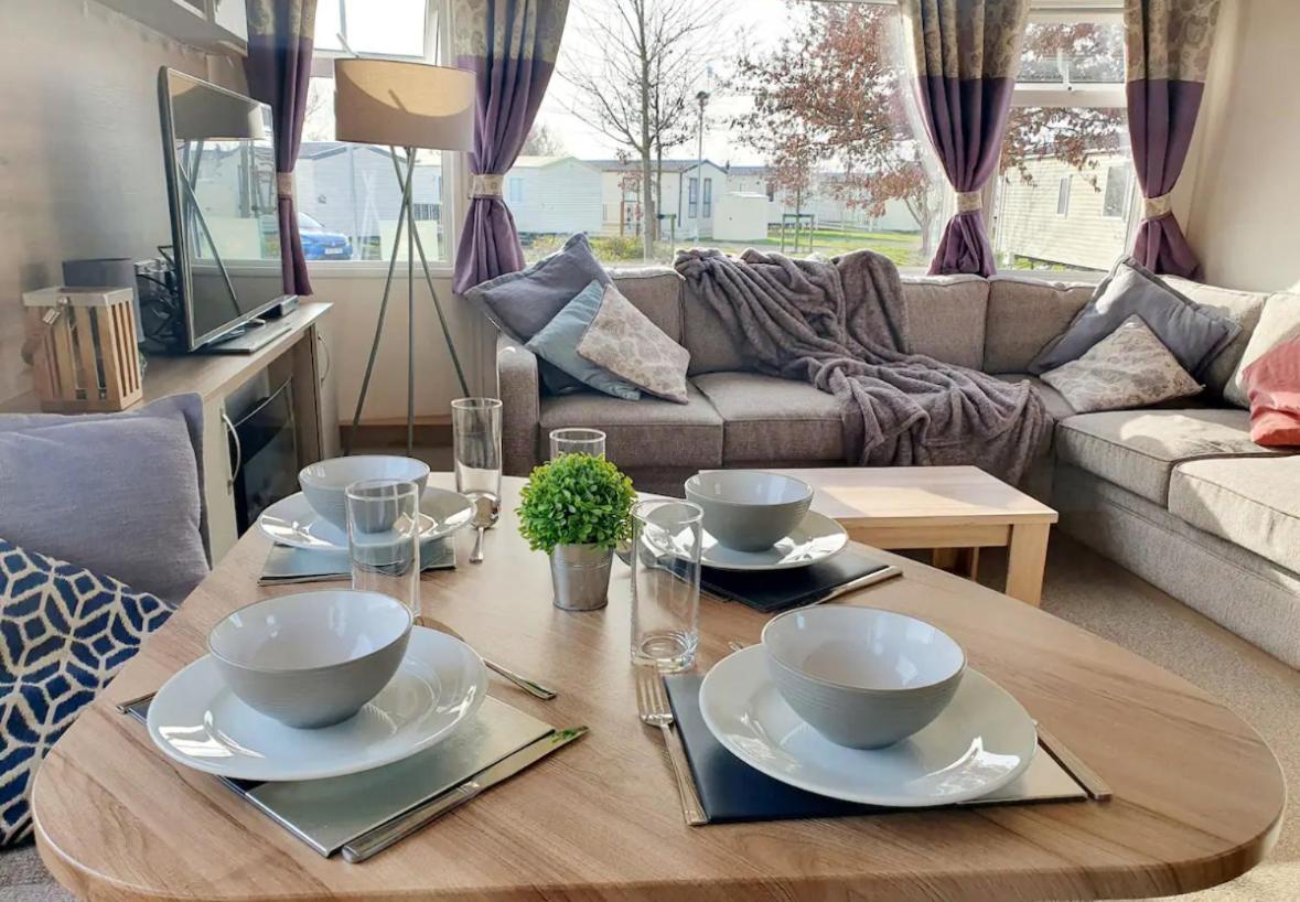 15 Kestrel Close Hot Tub Retreat Tattershall Bagian luar foto