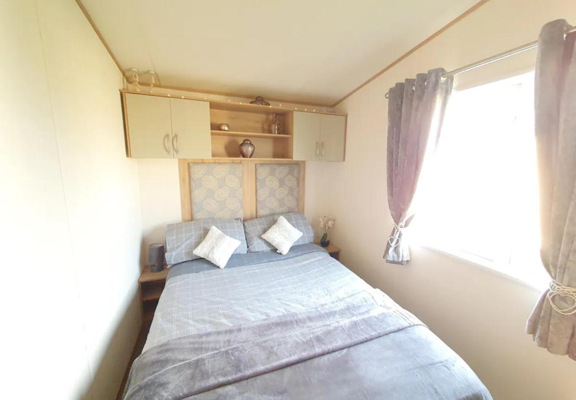 15 Kestrel Close Hot Tub Retreat Tattershall Bagian luar foto