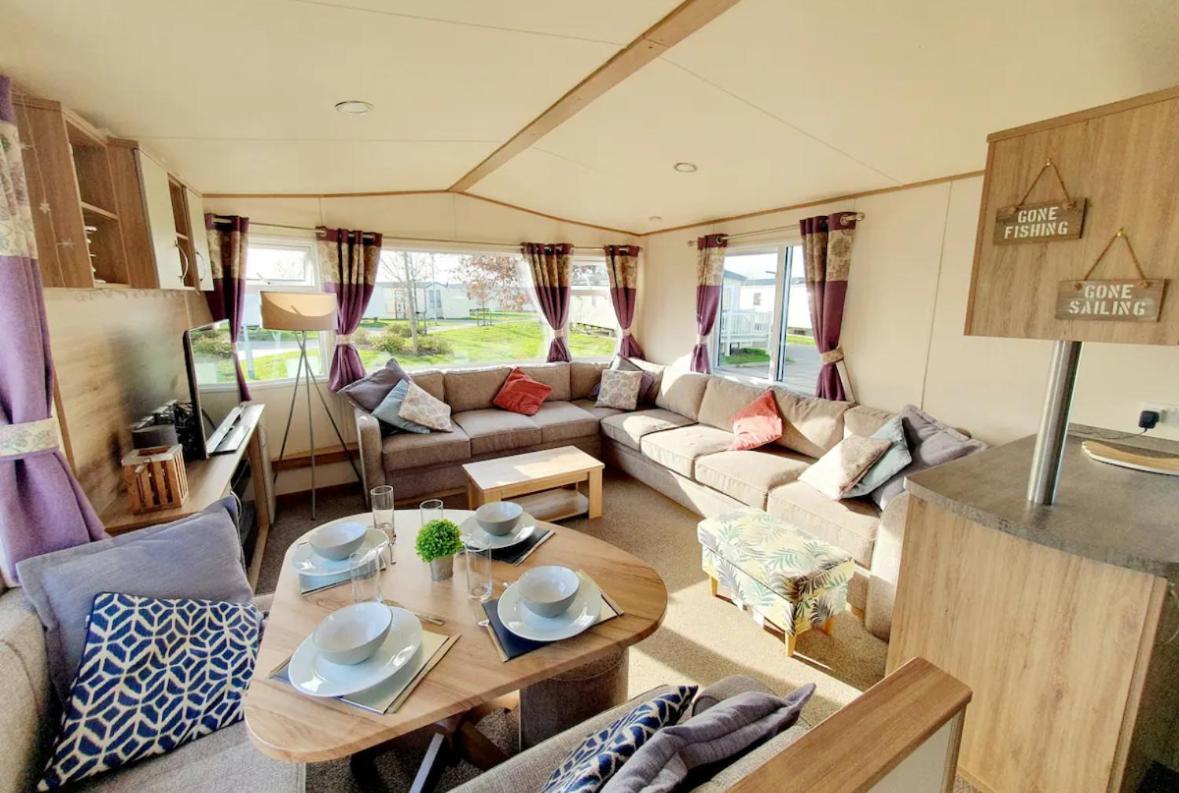 15 Kestrel Close Hot Tub Retreat Tattershall Bagian luar foto