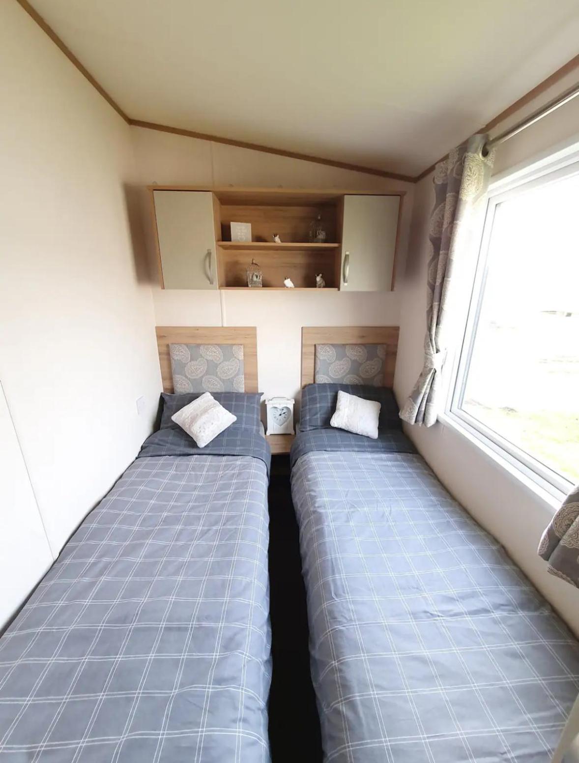 15 Kestrel Close Hot Tub Retreat Tattershall Bagian luar foto